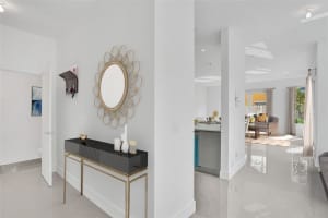 815 NE 17th Avenue 5, Fort Lauderdale, FL 33304 - MLS#F10517463