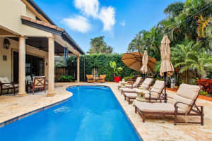 2743 NE 20th Ct, Fort Lauderdale, FL 33305 Sold 09/30/25