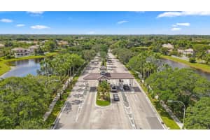 1425 Majesty Ter, Weston, FL 33327 - MLS#F10517513
