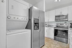 1835 NW 18th Street 201, Delray Beach, FL 33445 - MLS#F10517526