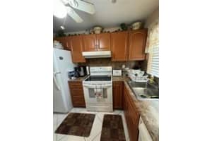 9001 Sunrise Lakes Blvd 201, Sunrise, FL 33322 - MLS#F10517553