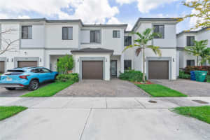 13659 SW 157th Ct 13659, Miami, FL 33196 - MLS#F10517571