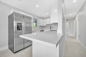 5680 NE 7th Ter, Fort Lauderdale, FL 33334 - MLS#F10517575
