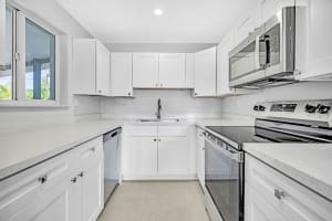 5680 NE 7th Ter, Fort Lauderdale, FL 33334 - MLS#F10517575