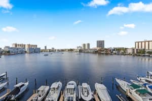 126 Golden Isles Dr 54a, Hallandale Beach