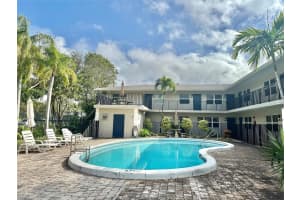 660 NE 11th Ave, Fort Lauderdale, FL 33304 - MLS#F10517621