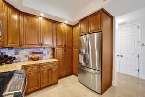 2617 NE 14th Ave 307, Wilton Manors, FL 33334 Sold 10/10/25