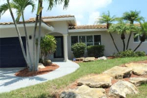 221 SE 10th St, Pompano Beach, FL 33060 - MLS#F10517648