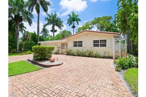 708 NW 22nd St, Wilton Manors, FL 33311 - MLS#F10517673