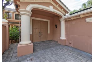2604 Center Court Dr 4-27, Weston, FL 33332 - MLS#F10517675