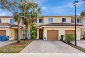 3204 Nw 33rd St, Oakland Park