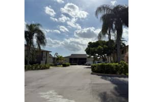 10027 SW Winding Lake Rd 102, Sunrise, FL 33351 - MLS#F10517694