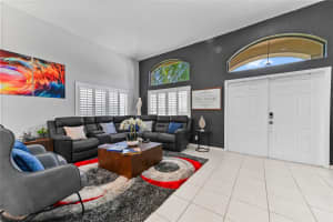 225 Park Road N, Royal Palm Beach, FL 33411 - MLS#F10517712