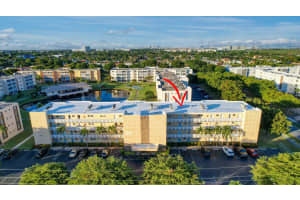 205 SE 11th Ter 405, Dania Beach, FL 33004 Sold 09/10/25