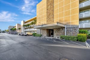 205 SE 11th Ter 405, Dania Beach, FL 33004 Sold 09/10/25