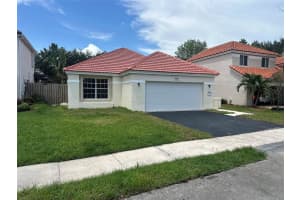 9157 Magnolia Ct, Davie, FL 33328 Sold 10/31/25