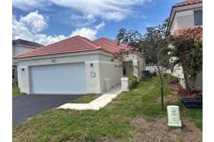 9157 Magnolia Ct, Davie, FL 33328 Sold 10/31/25