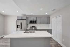 2614 W 65th St, Hialeah