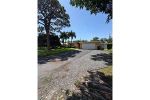 1000 SE 13th Ct, Deerfield Beach, FL 33441 - MLS#F10517779