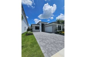 9421 Tulip Leaf Ct, Boca Raton