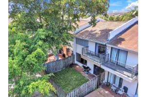 4281 Nw 76th Ave 4281, Davie