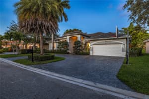 385 NW 118th Ave, Coral Springs, FL 33071 - MLS#F10517848