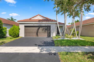 1425 Majesty Ter, Weston