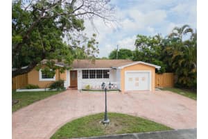 1910 N 35th Ave, Hollywood, FL 33021 Sold 10/23/25