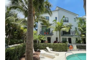 621 Ne 22nd Drive, Wilton Manors