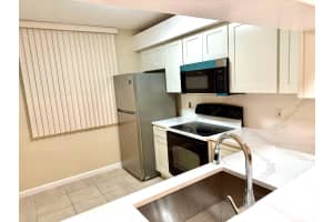 1502 Whitehall Drive, Davie, FL 33324 - MLS#F10517986