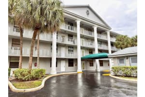 1502 Whitehall Drive, Davie, FL 33324 - MLS#F10517986