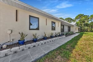 7440 Gullotti Pl, Port Saint Lucie, FL 34952 - MLS#F10517996