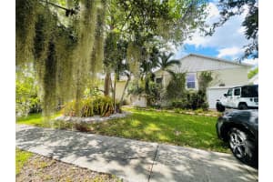 9760 SW 211th St, Cutler Bay, FL 33189 - MLS#F10518060
