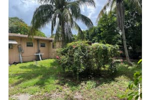 427 160th Street, Miami, FL 33162 - MLS#F10518065
