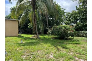 427 160th Street, Miami, FL 33162 - MLS#F10518065