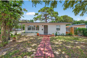 251 SW 22nd Street, Fort Lauderdale, FL 33315 - MLS#F10518076