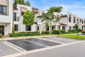 340 NE 208th Ter 340, Miami, FL 33179 - MLS#F10518079