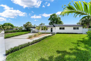 1618 NW 11th Ave, Fort Lauderdale, FL 33311 - MLS#F10518128