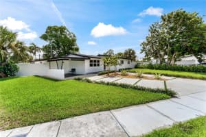 1618 NW 11th Ave, Fort Lauderdale, FL 33311 - MLS#F10518128