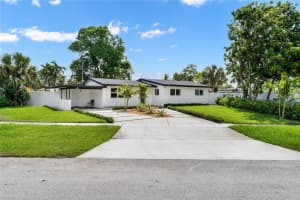 1618 NW 11th Ave, Fort Lauderdale, FL 33311 - MLS#F10518128