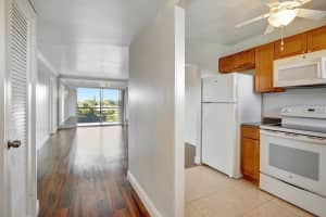 8225 Sunrise Lakes Blvd 303, Sunrise, FL 33322 - MLS#F10518144