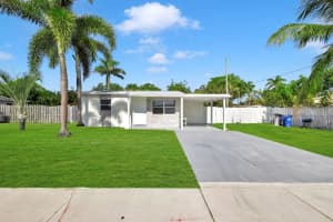 2533 Ne 12th Ter, Pompano Beach