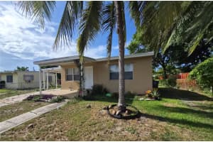 521 Oleander Rd, Lantana, FL 33462 Sold 09/22/25