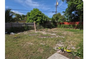 521 Oleander Rd, Lantana, FL 33462 Sold 09/22/25