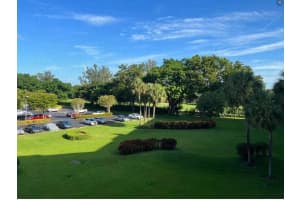 1000 Saint Charles Pl, Pembroke Pines, FL 33026 - MLS#F10518199