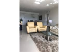 1000 Saint Charles Pl, Pembroke Pines, FL 33026 - MLS#F10518211