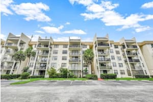 6195 Rock Island Rd 506, Tamarac