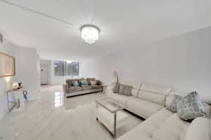 7021 Environ Blvd 319, Lauderhill, FL 33319 Sold 10/17/25