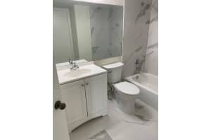 19114 Glenmoor Dr 19114, West Palm Beach, FL 33409 - MLS#F10518259