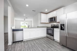 375 SW Dwight Ave, Port Saint Lucie, FL 34983 - MLS#F10518272